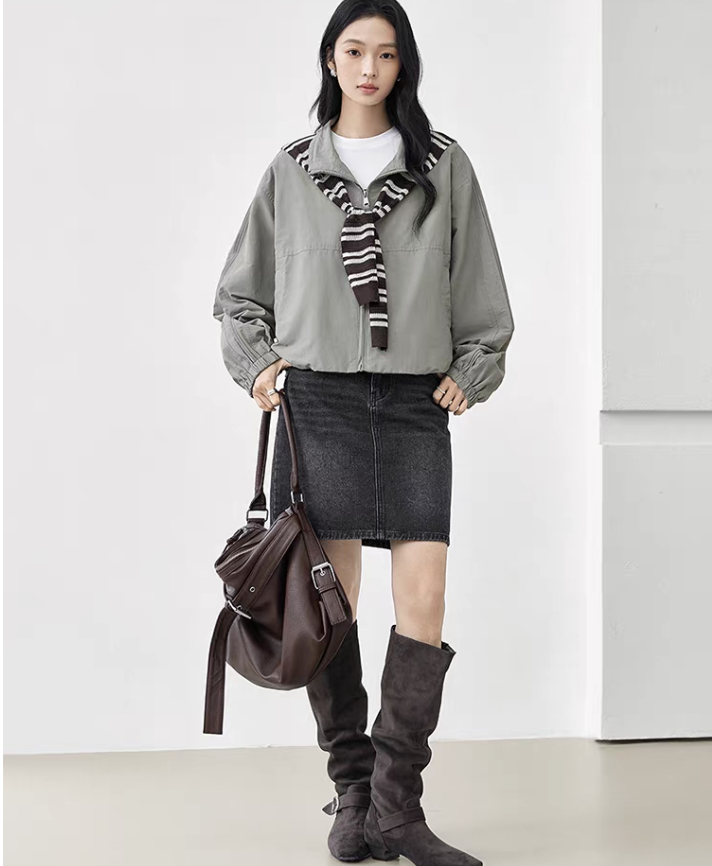 对白时髦撞色披肩短外套女2026春新款设计感抽绳立领休闲夹克上衣